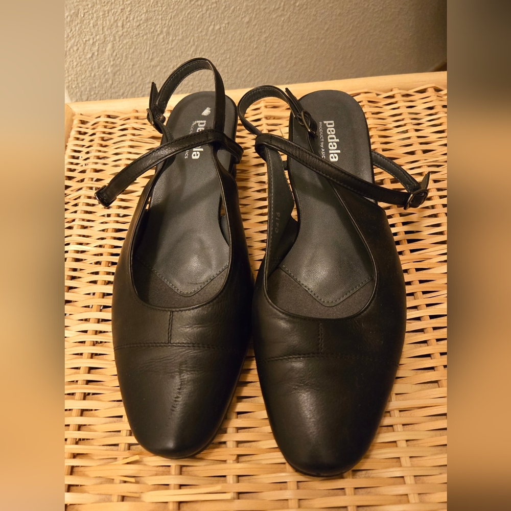 ASICS Pedala slingback flats